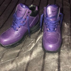 Nike ACG Goadome Purple boots Size 4